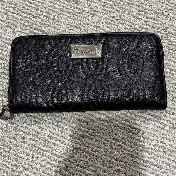 Bella Russo Black Quilted Wallet
Excellent condition - Picture 1 of 3